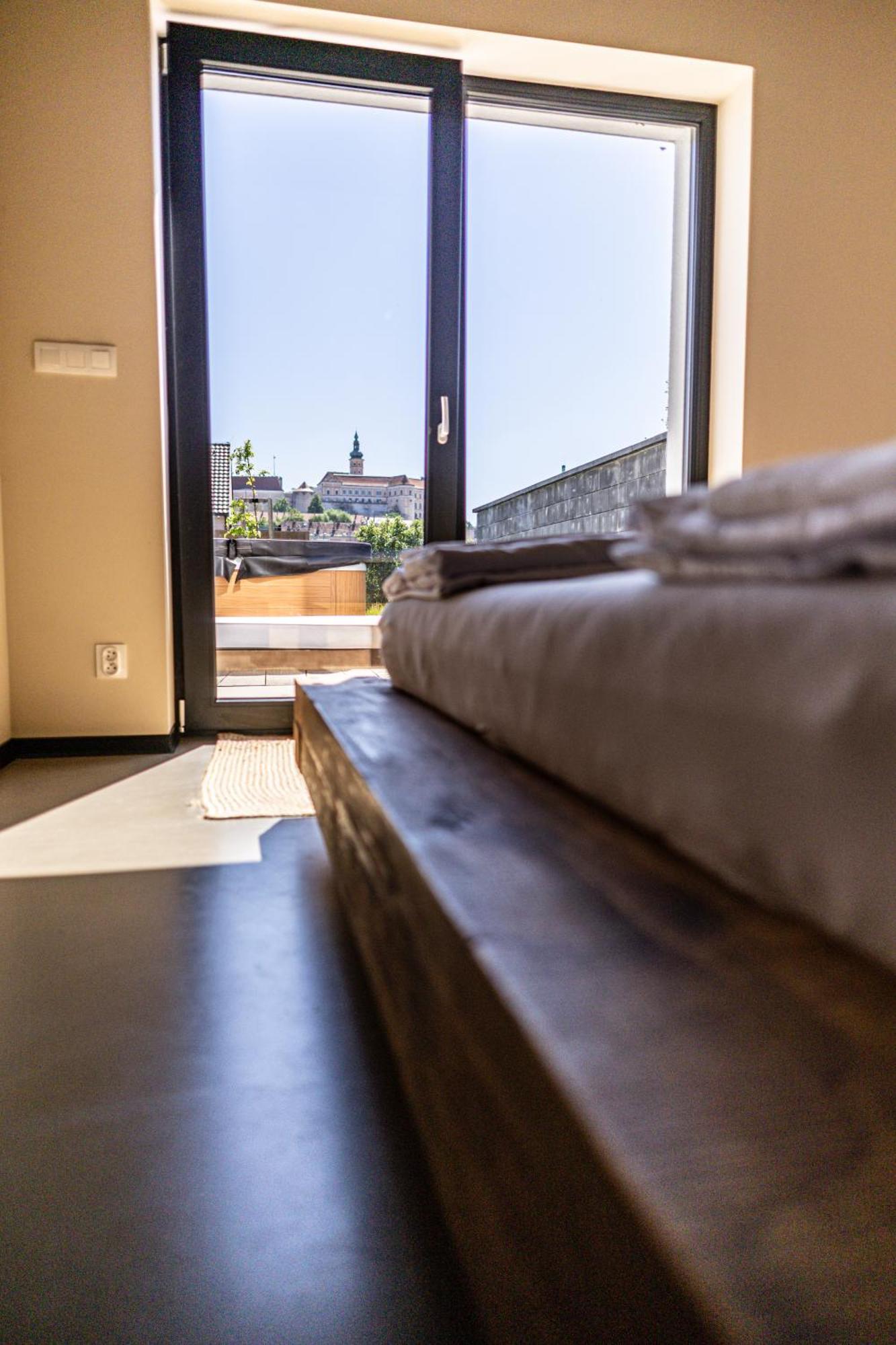 Vilabyt Se Zahradkou A Vyhledem Na Zamek Mikulov Exterior photo